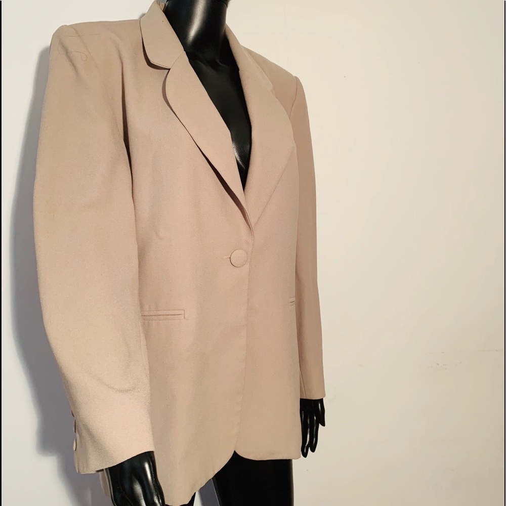 Woman beige jacket on SALE‼️‼️